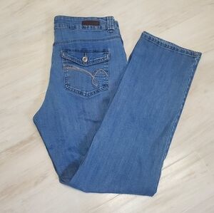 Lee Classic Fit Mid-Rise Light Wash Straight Leg Jeans